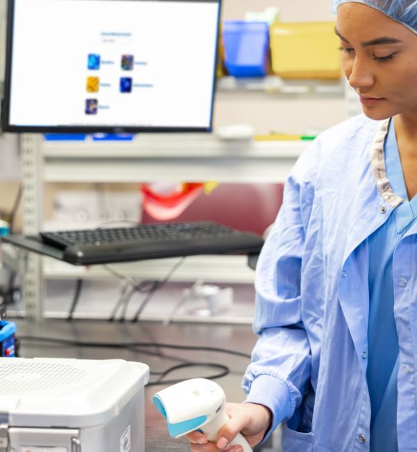 Viewing real-time tray status and workflow visibility in sterile processing software.